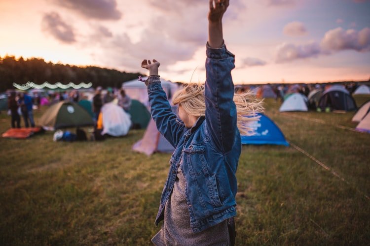 woman dancing at Highland festiva
